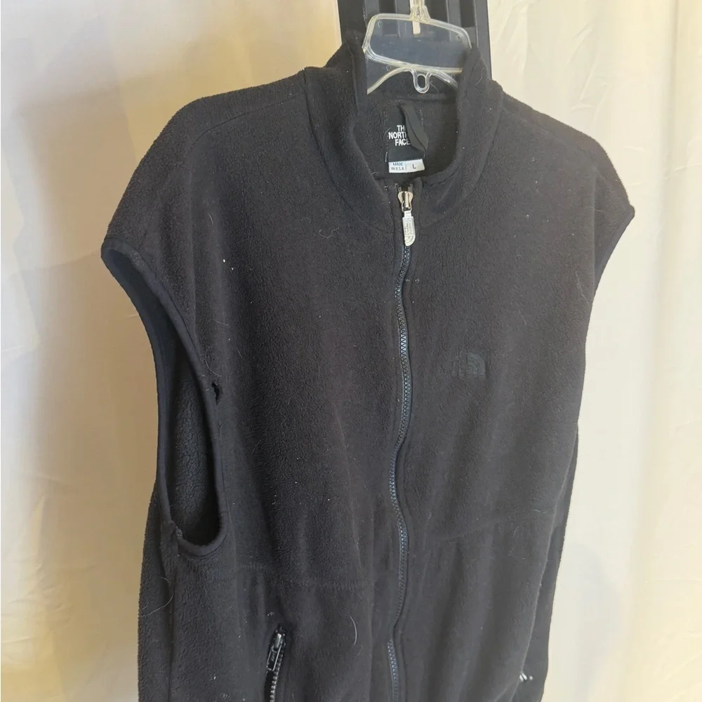 The North Face‎ Black Vest